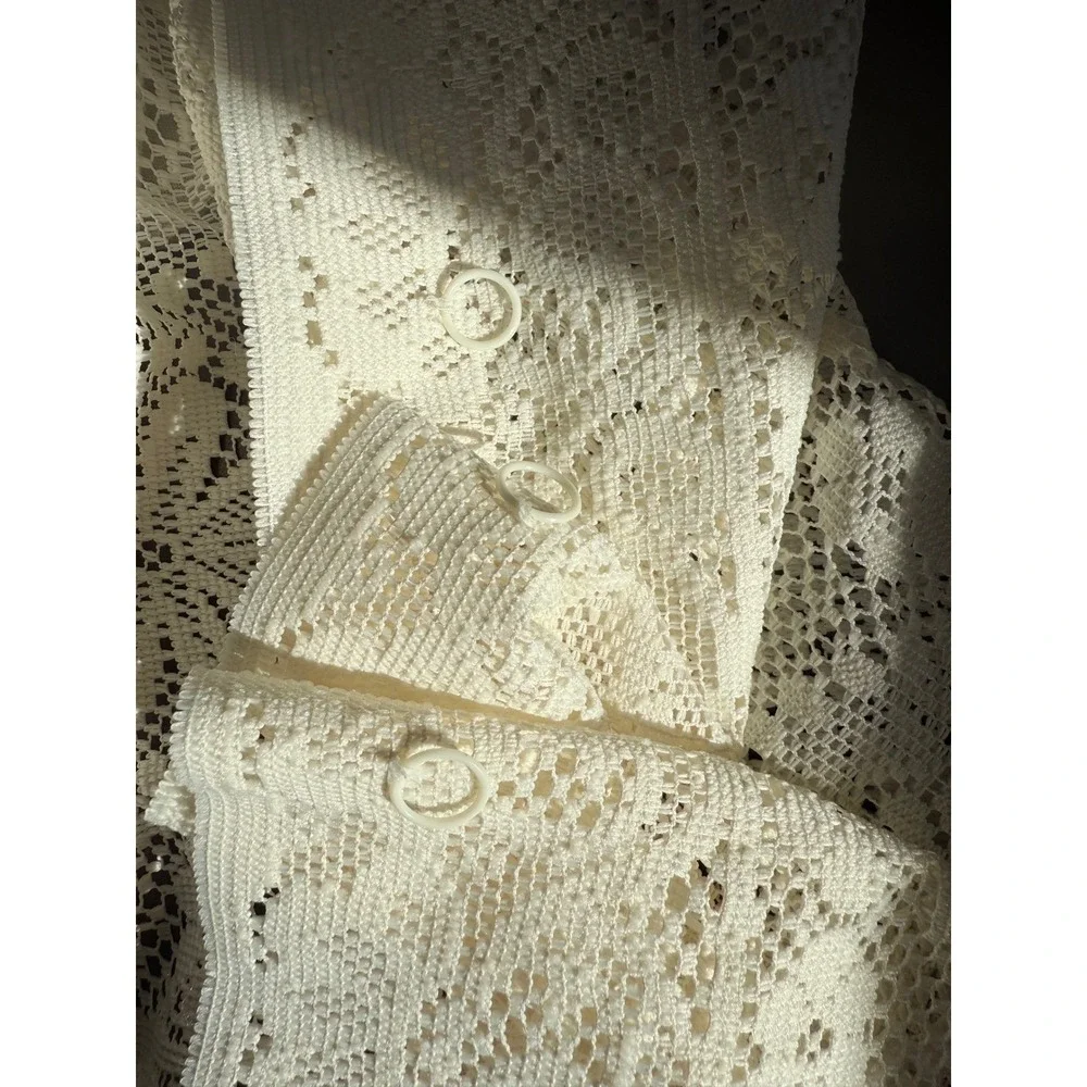 Vintage Cream Floral Lace Curtain Panel Medallion Pattern 60x64 Rod Pocket